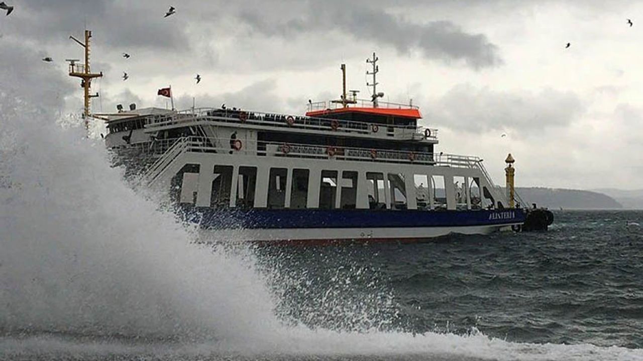 İstanbul'da deniz seferleri iptal edildi
