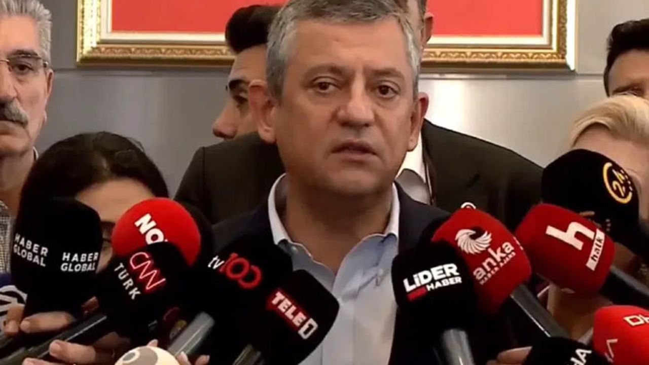 Özel'den  kurultay kararına ve kayyum iddalarına sert açıklama