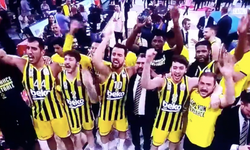 Anadolu Efes'i devirdi: Basketbolda şampiyon Fenerbahçe