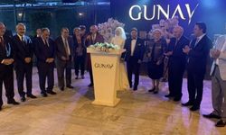 Babacan'ı eski ortaklarıyla kucaklaştıran düğün