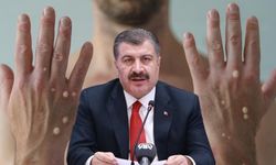 Bakan Koca Türkiye'deki ilk 'maymun çiçeği' vakasının tespit edildiğini açıkladı