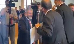 CHP'li vekillerden Nebati'ye protesto