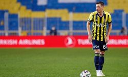 Mesut Özil futbolu bırakacak iddiası