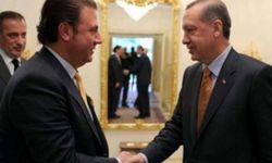Yiğit Bulut, Arınç'ı hedef alayım derken Erdoğan'ı hedef gösterdi: Anında sildi