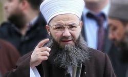 Diyanet Cübbeli tartışmasında yeni perde: Hürriyet yazarı da dahil oldu...