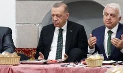 Barış Pehlivan: AKP hangi Alevi dedelerini umreye götürecek?