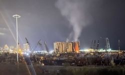 Beyrut'ta iki yıl önce patlayan silo yıkıldı