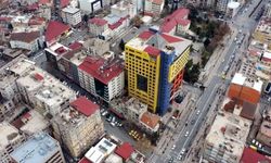 'Dünyanın en saçma binası'nın geciken yıkımına para cezası