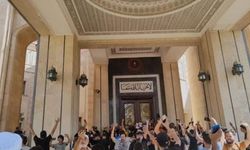 Irak yangın yeri: Sadr destekçilerinden saray baskını