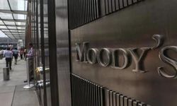 Moody's Türkiye'nin kredi notunu düşürdü