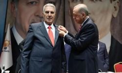 Saadet Partisi'nden seçilen belediye başkanı AKP'ye katıldı