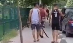 Yabancı uyruklu üç şahıs kılıçla yürüyor denilmişti, olayın aslı ortaya çıktı