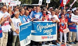 Hakları için direnen öğretmenlere abluka: Dikkat dikkat, öğretmeniniz konuşuyor