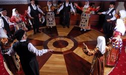 Cemevinin önüne şüpheli paket: 5 şüpheli gözaltına alındı