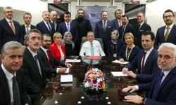 Erdoğan'dan yandaş isimlere kritik açıklamalar: Asgari ücret, Mehmet Ali Çelebi ve Yunanistan...