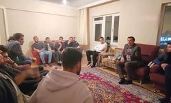 Öğrenciler CHP’li vekile 'ekonomik krizi' anlattı: Peyniri üçe bölüyoruz