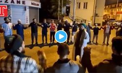 'Türbana anayasal güvence' tartışılırken: Gericilerden sokak ortasında zikir şov!
