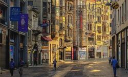 İstiklal Caddesi tekrar yaya trafiğine açıldı, banklar kaldırıldı