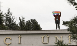 Boğaziçililere üç yıla kadar hapis talebi: LGBTİ+ bayrağı açtıkları ya da yanında durdukları için...