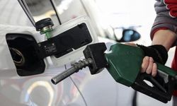 Benzinde zam, motorinde indirim bekleniyor