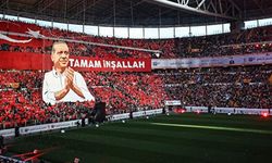 Söz yazarını CHP'ye kaptıran Erdoğan çıkış şarkısını değiştirdi
