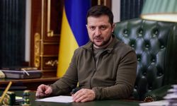 Zelenskiy: Çatışmalar, en az 1000 kilometrelik cephe hattında sürüyor