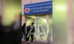 Eski eşini darbedip komşularının aracını kundaklayan zanlı yakalandı