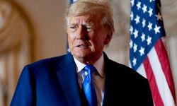 Trump, sosyal medyaya geri dönüyor
