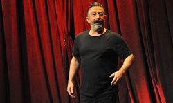 Cem Yılmaz, yeni NFT'lerini sergiledi