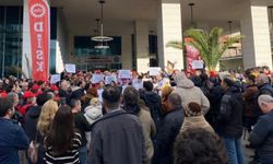 Eylem yapan Taksim Eğitim ve Araştırma Hastanesi çalışanları Koca'ya seslendi