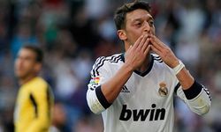 Mesut Özil futbolu bıraktı