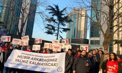 TİP'ten Yapı Kredi önünde 'intihar' eylemi