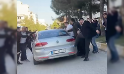AKP'liler Adıyaman'da CHP aracına küfür ve tekmeyle saldırdı