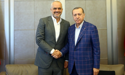 Eski Arnavutluk başbakanından Erdoğan'a destek