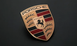 Porsche logosunu değiştirdi