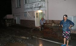 Burdur'da onlarca evi su bastı, hayvanlar telef oldu