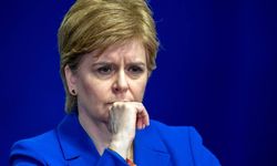 Eski İskoçya Başbakanı Sturgeon gözaltına alındı