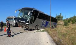 Bolu'da yolcu otobüsü kontrolden çıktı: 14 yaralı