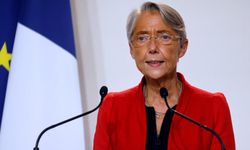 Fransa Başbakanı: Düzeni yeniden tesis edene kadar çalışacağız