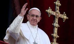 Papa'dan LGBT'ye destek