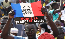 Mali, Fransız vatandaşlarına vize vermeyecek!