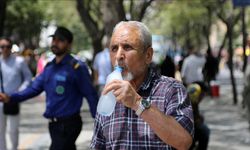 İran’da hava sıcaklığı 50 dereceyi aştı
