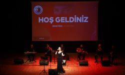 Ulu Önder Atatürk, Kartal’da Sevdiği Şarkılarla Anıldı