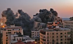 Gazze'deki İsrail katliamlarında can kaybı 15 bini aştı