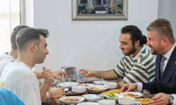 Buca Belediyesi'nden 'askıda yemek' projesi