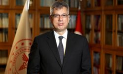 Yeni Sağlık Bakanı Memişoğlu'nun skandal genelgesi yeniden gündemde: Edebe, adaba ve inanca uygun giyinin