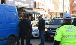 Üsküdar'da polise çekiçle saldırı