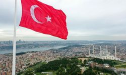 Türkiye sürüne sürüne!... l İsmet Orhan yazdı...