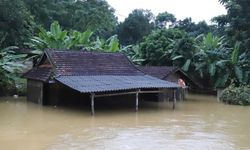 Vietnam'da Sel Bilançosu: 47 Ölü, 130 Yaralı