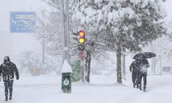 Yoğun kar ve fırtına alarmı: 6 ilde okullara kar tatili verildi